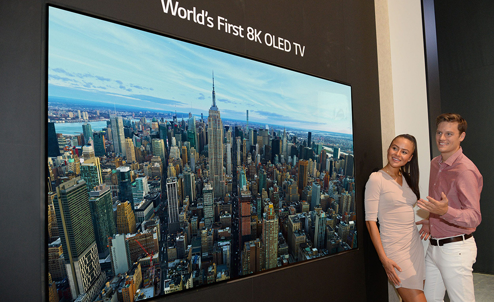 Imagen de la presentaci&oacute;n del televisor Oled 8K de LG